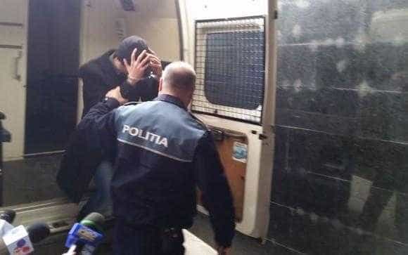barbat retinut de politie catuse arest
